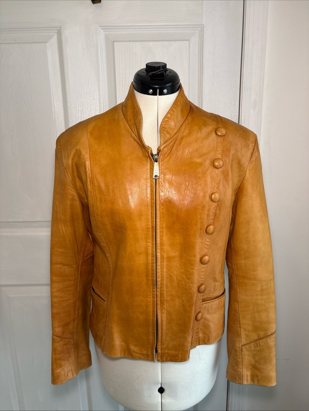 Vintage 80s Women's Tan Leather Zip Jacket with Button Detail